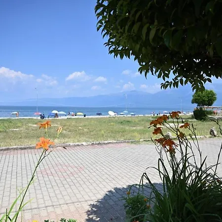 Lakeview B & B Pogradec * Πόγραδετς