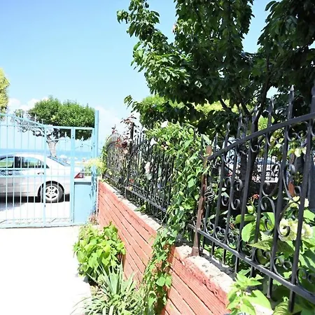 Lakeview Apartment Pogradec