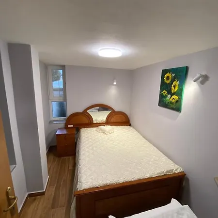 Lakeview B & B Pogradec Διαμέρισμα *