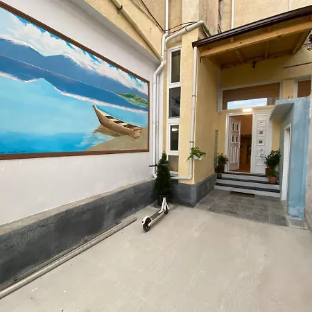 Apartment B & B Pogradec *